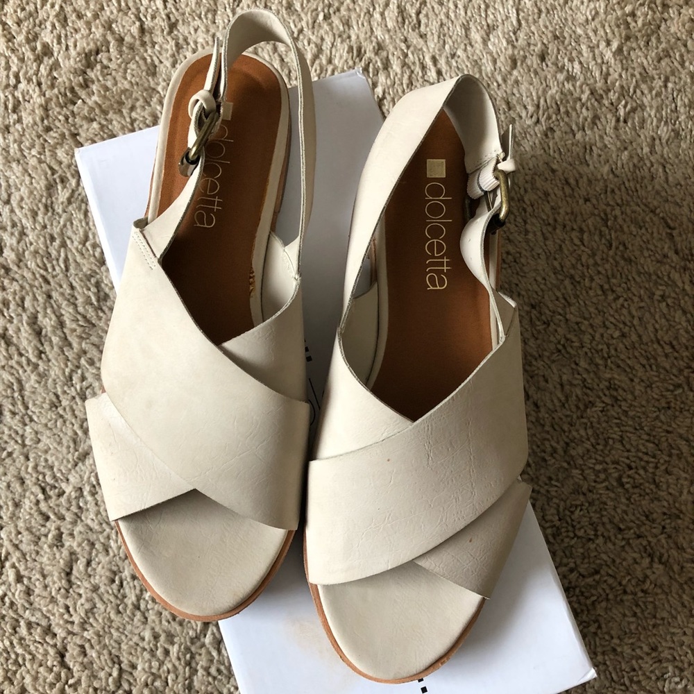 Dolcetta Noelle sand/Ivory.